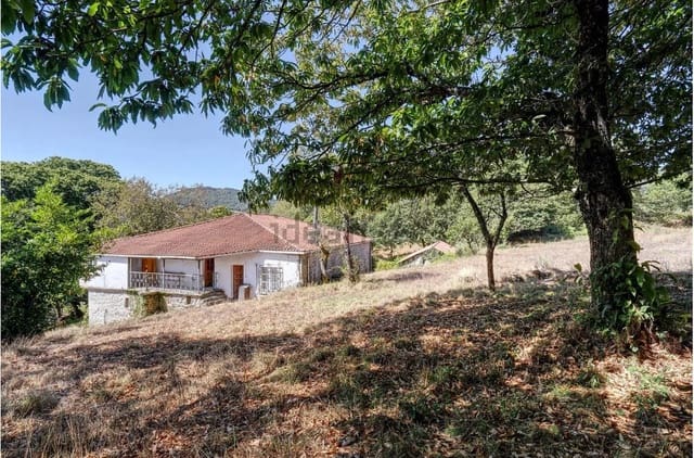 Finca/Casa Rural de 4 habitaciones en Carballedo en venta con garaje - 125.000 € (Ref: 9588120)