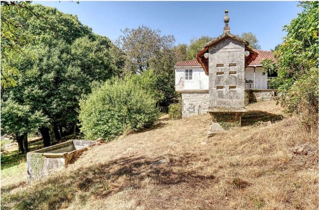 Finca/Casa Rural de 4 habitaciones en Carballedo en venta con garaje - 125.000 € (Ref: 9588120)