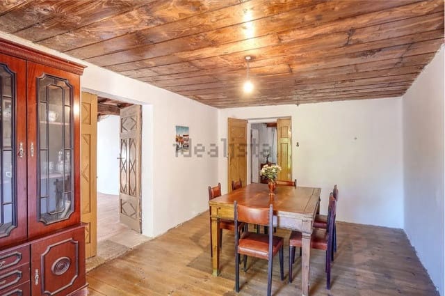 4 bedroom Finca/Country House for sale in Carballedo with garage - € 125,000 (Ref: 9588120)