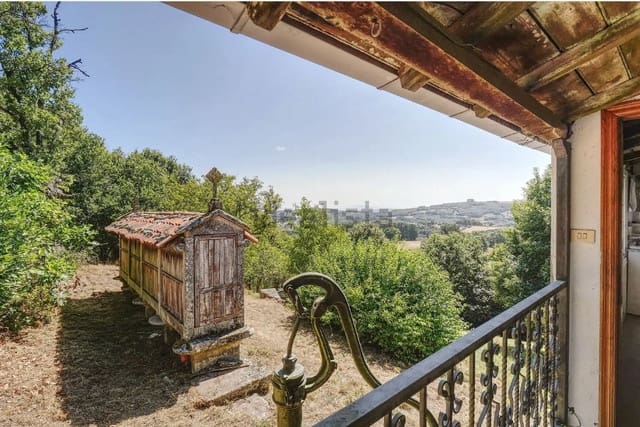 4 bedroom Finca/Country House for sale in Carballedo with garage - € 125,000 (Ref: 9588120)