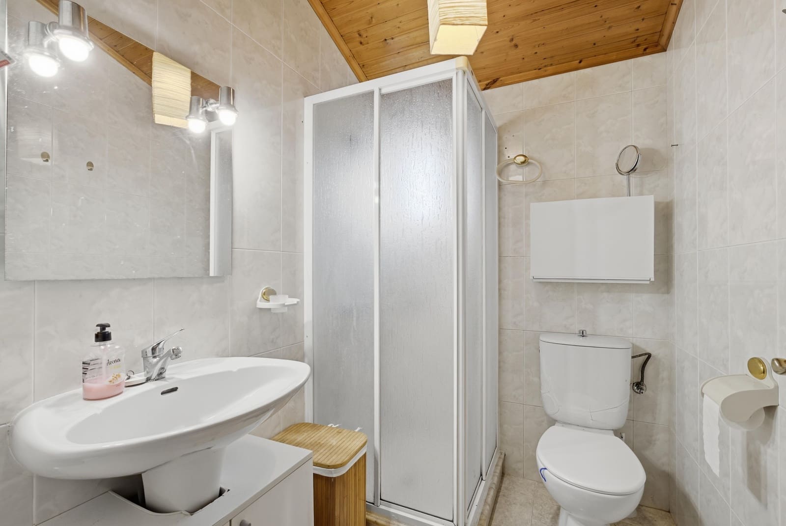 11 sovrum Finca/Hus på landet till salu i Ponteareas med pool garage - 465 000 € (Ref: 9641390)