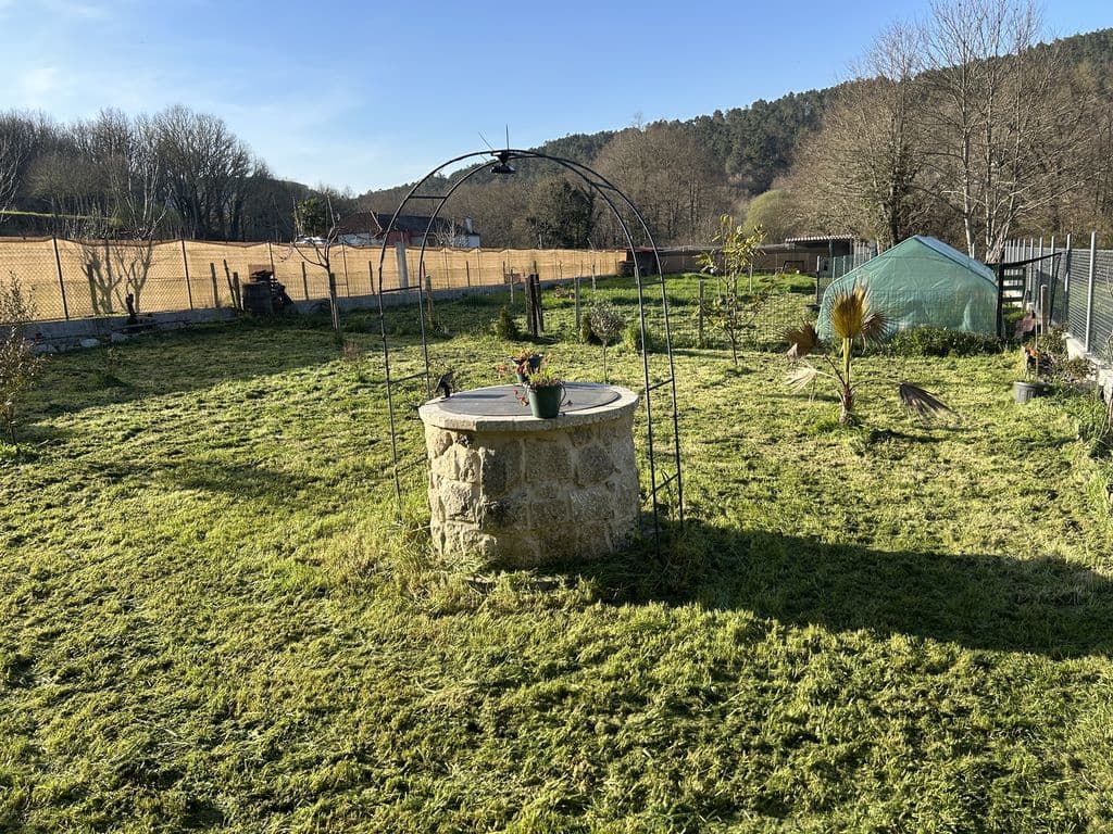 4 bedroom Finca/Country House for sale in Boboras - € 75,000 (Ref: 9694402)