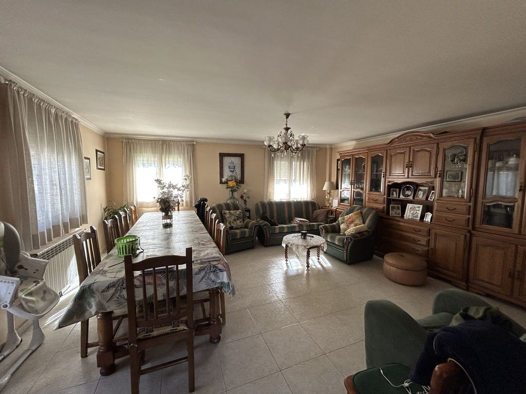 4 bedroom Finca/Country House for sale in A Pobra de Brollon - € 110,000 (Ref: 9734088)