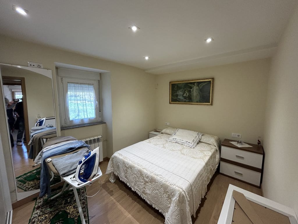 4 bedroom Finca/Country House for sale in A Pobra de Brollon - € 110,000 (Ref: 9734088)