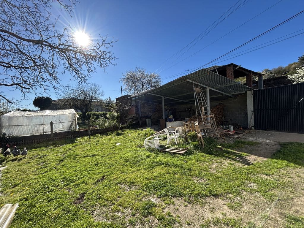 4 bedroom Finca/Country House for sale in A Pobra de Brollon - € 110,000 (Ref: 9734088)