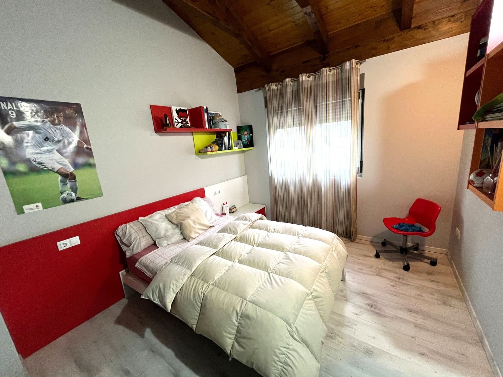 4 soveværelse Finca/Landehus til salg i O Barco de Valdeorras - € 320.000 (Ref: 9815255)