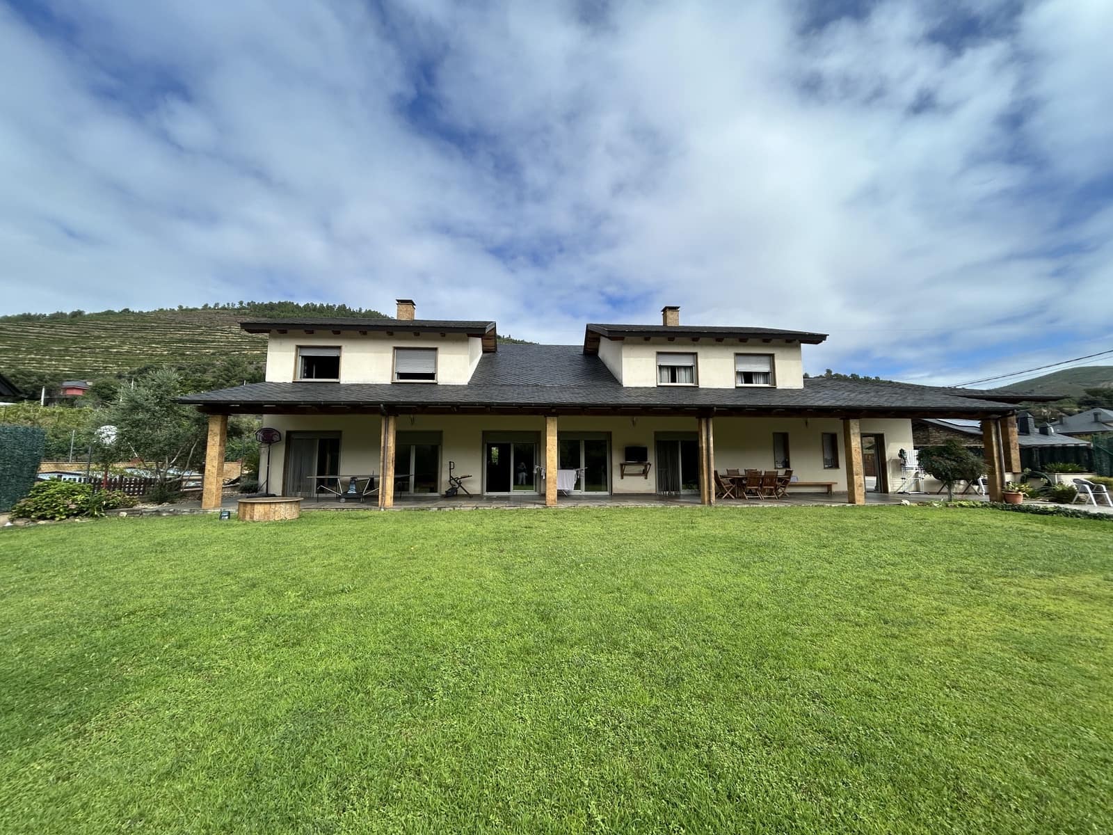 Finca/Casa Rural de 4 habitaciones en O Barco de Valdeorras en venta con piscina garaje - 320.000 € (Ref: 9815255)