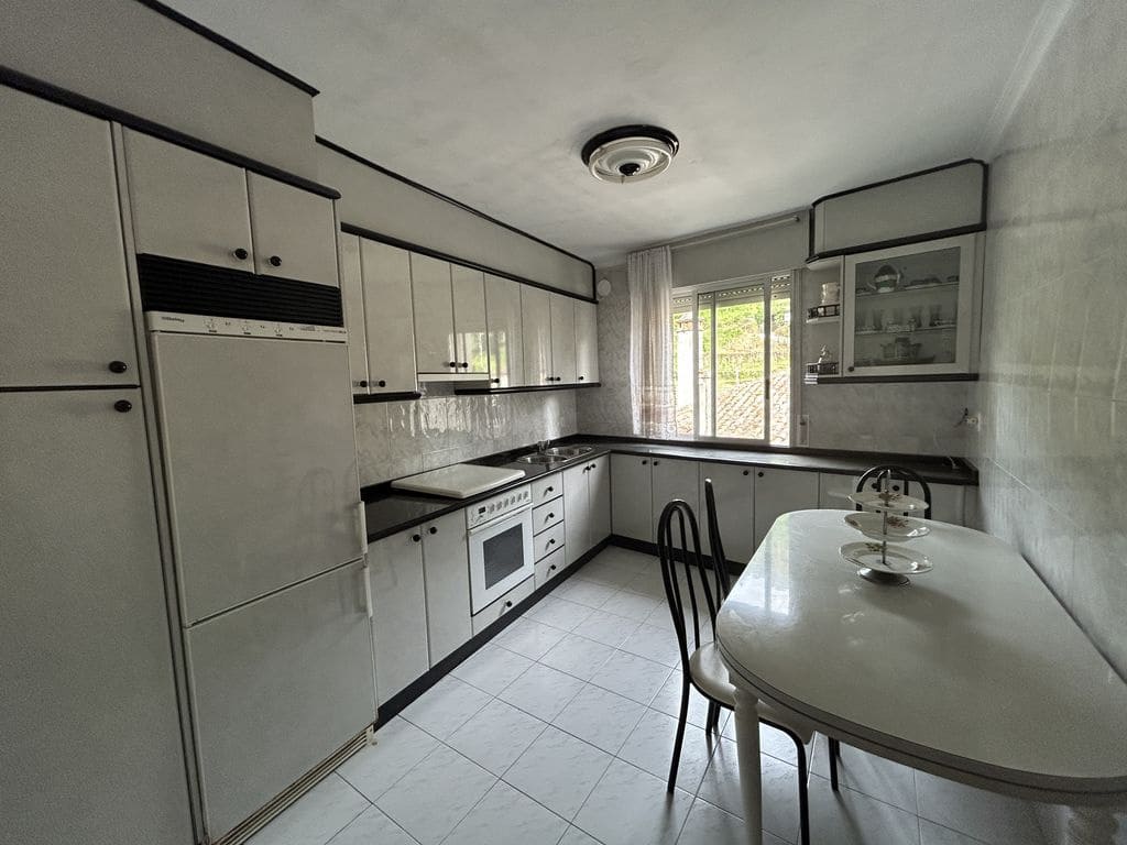 4 bedroom Finca/Country House for sale in Nogueira de Ramuin - € 104,000 (Ref: 9848364)