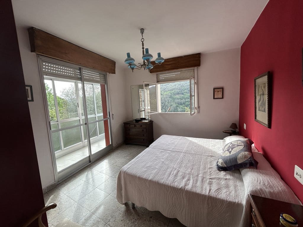 4 bedroom Finca/Country House for sale in Nogueira de Ramuin - € 104,000 (Ref: 9848364)