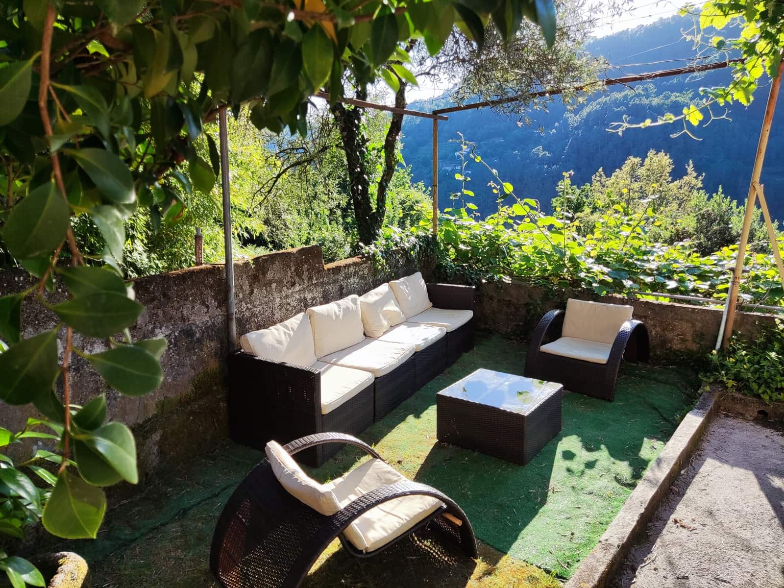 4 bedroom Finca/Country House for sale in Nogueira de Ramuin - € 104,000 (Ref: 9848364)