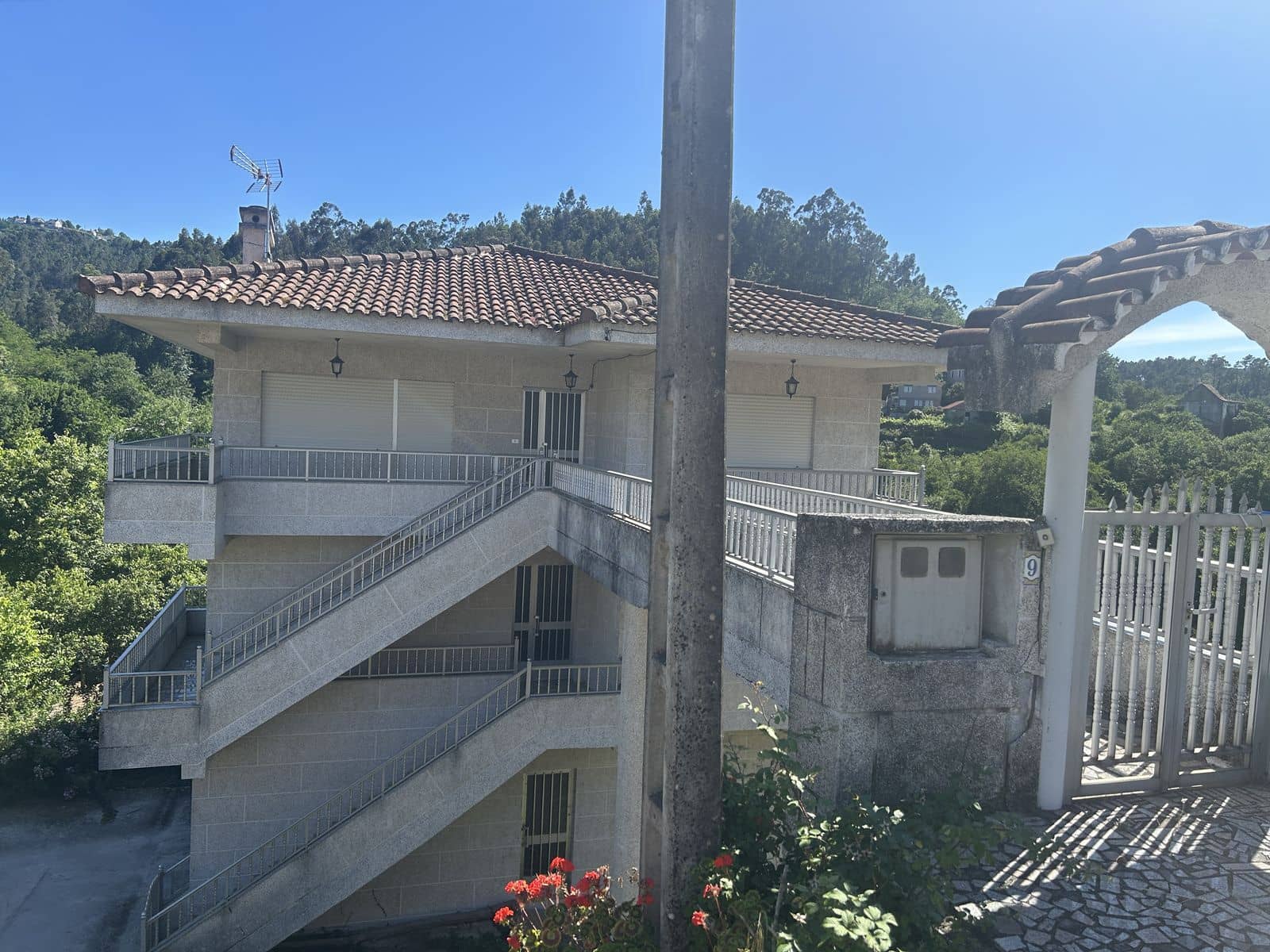 2 bedroom Finca/Country House for sale in Padrenda with garage - € 135,000 (Ref: 9894838)