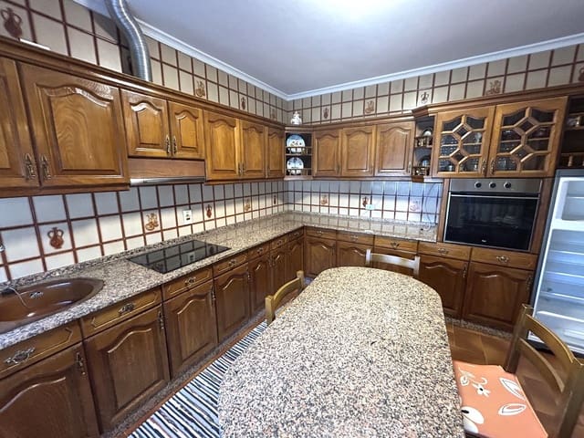 2 bedroom Finca/Country House for sale in Padrenda with garage - € 135,000 (Ref: 9894838)
