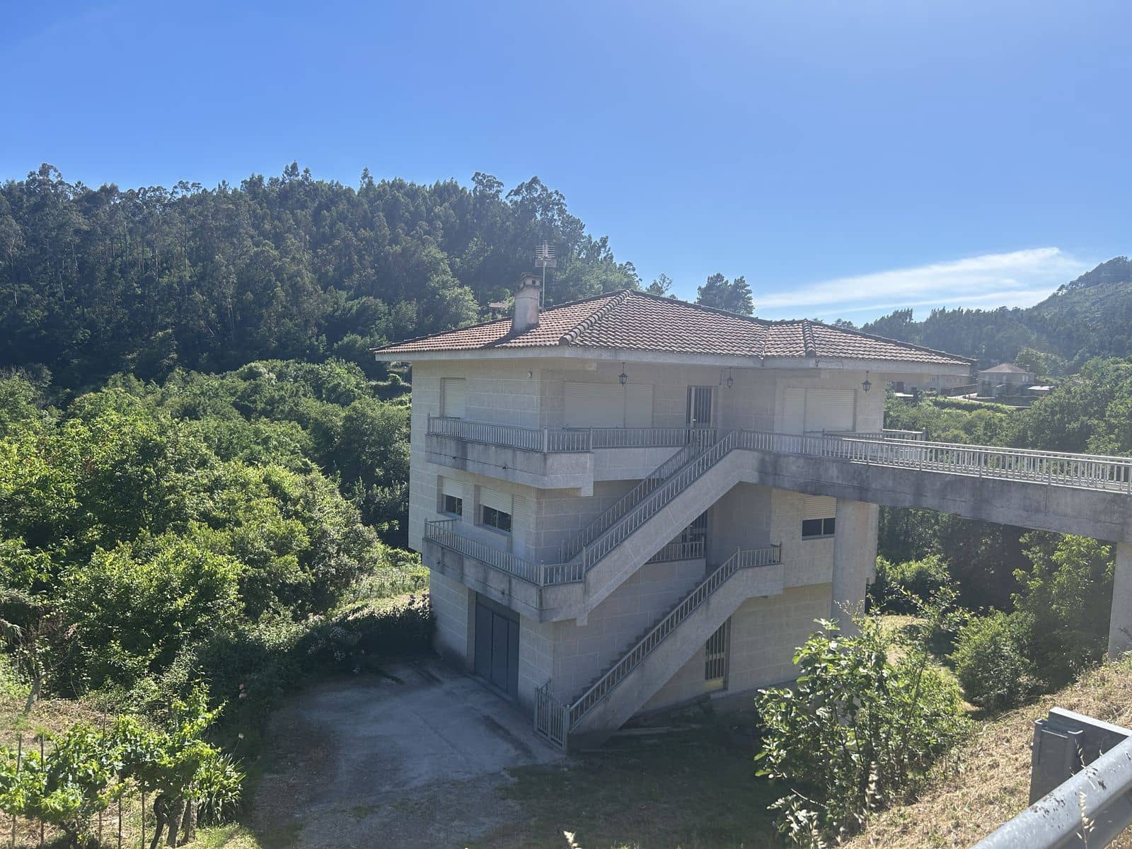 2 bedroom Finca/Country House for sale in Padrenda with garage - € 135,000 (Ref: 9894838)