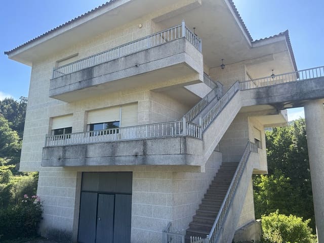 2 bedroom Finca/Country House for sale in Padrenda with garage - € 135,000 (Ref: 9894838)