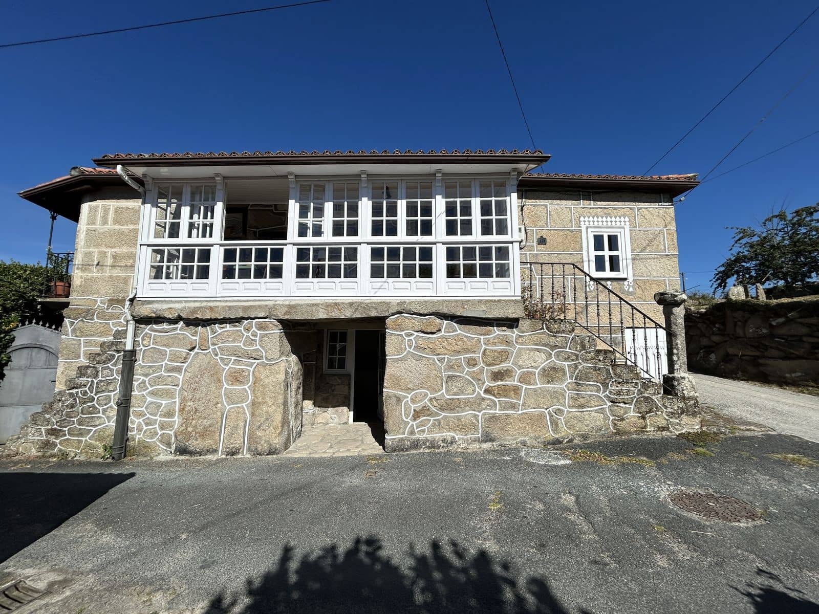 3 bedroom Finca/Country House for sale in Ourense city - € 168,000 (Ref: 9895463)