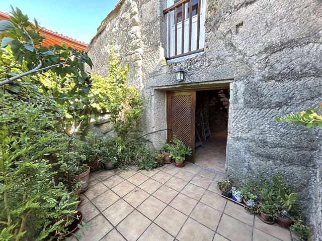 3 bedroom Finca/Country House for sale in Ourense city - € 168,000 (Ref: 9895463)