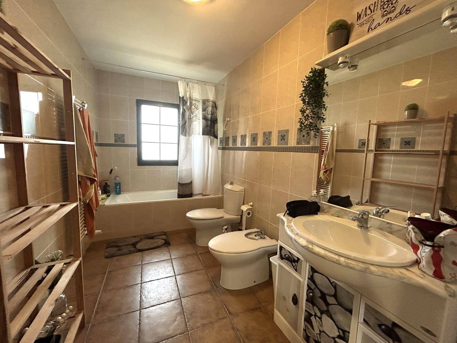 6 slaapkamer Finca/Landhuis te koop in Panton met garage - € 360.000 (Ref: 9926346)