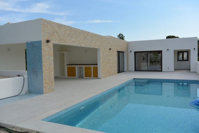 4 soveværelse Villa til salg i Moraira, Teulada-Moraira med garage - € 1.450.000 (Ref: 9895309)