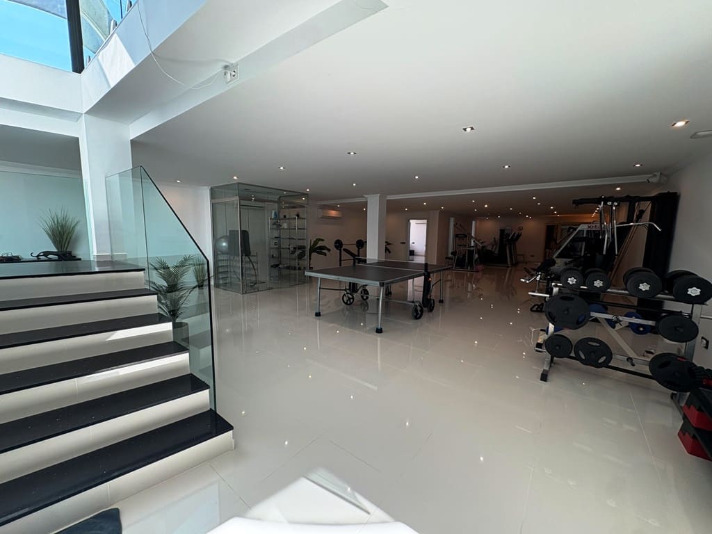 4 sovrum Villa till salu i Calpe / Calp - 3 995 000 € (Ref: 9895311)