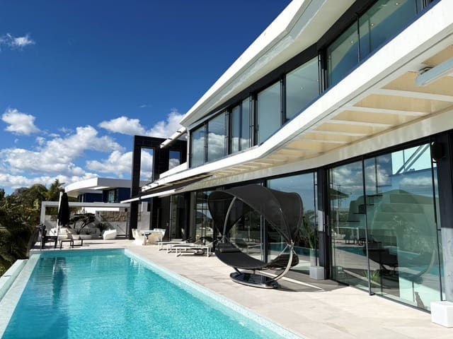 4 slaapkamer Villa te koop in Calpe / Calp - € 3.995.000 (Ref: 9895311)