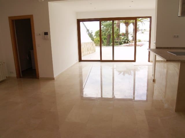 5 sovrum Villa till salu i Calpe / Calp med garage - 995 000 € (Ref: 9895312)