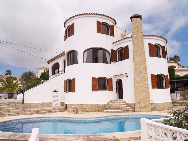 5 sovrum Villa till salu i Calpe / Calp med garage - 995 000 € (Ref: 9895312)