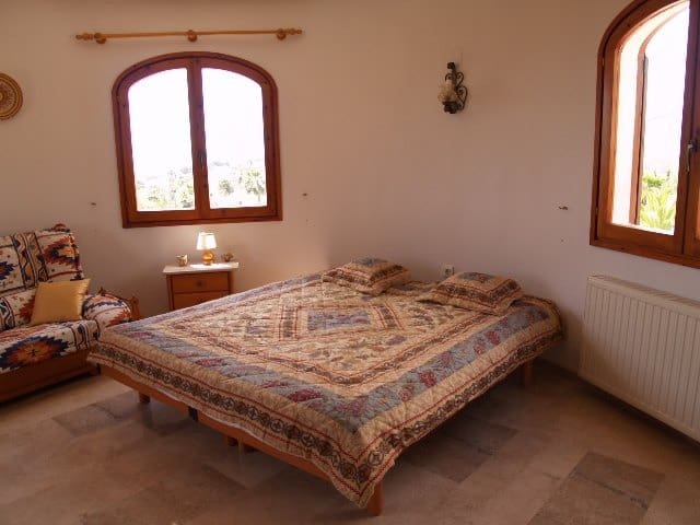 5 sovrum Villa till salu i Calpe / Calp med garage - 995 000 € (Ref: 9895312)