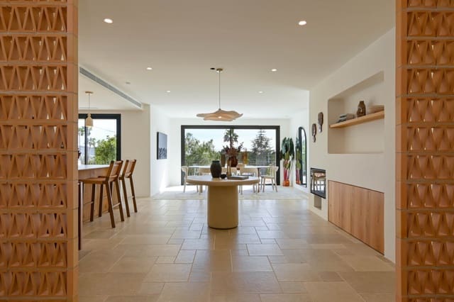 4 chambre Villa/Maison à vendre à Moraira, Teulada-Moraira avec garage - 2 275 000 € (Ref: 9895313)