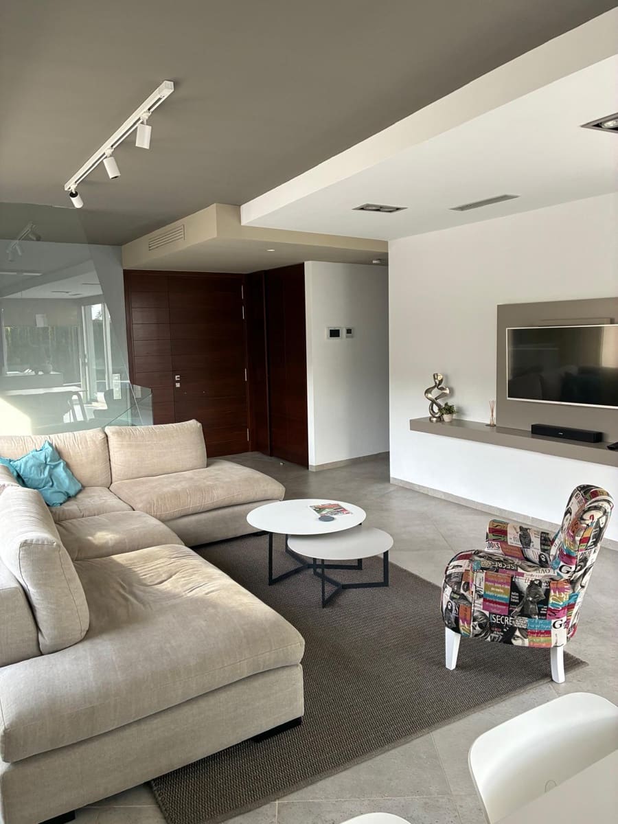 4 Zimmer Villa zu verkaufen in Calpe / Calp mit Garage - 1.250.000 € (Ref: 9895314)