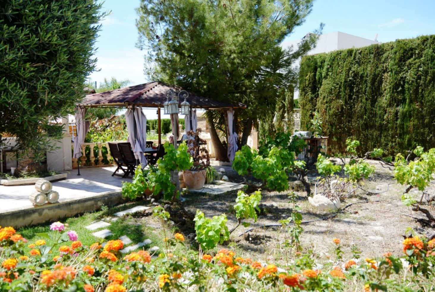 6 Zimmer Villa zu verkaufen in Calpe / Calp mit Garage - 599.990 € (Ref: 9897270)