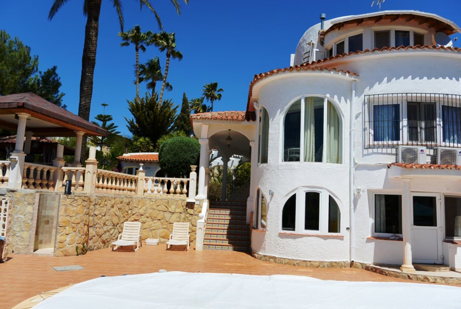 6 Zimmer Villa zu verkaufen in Calpe / Calp mit Garage - 599.990 € (Ref: 9897270)