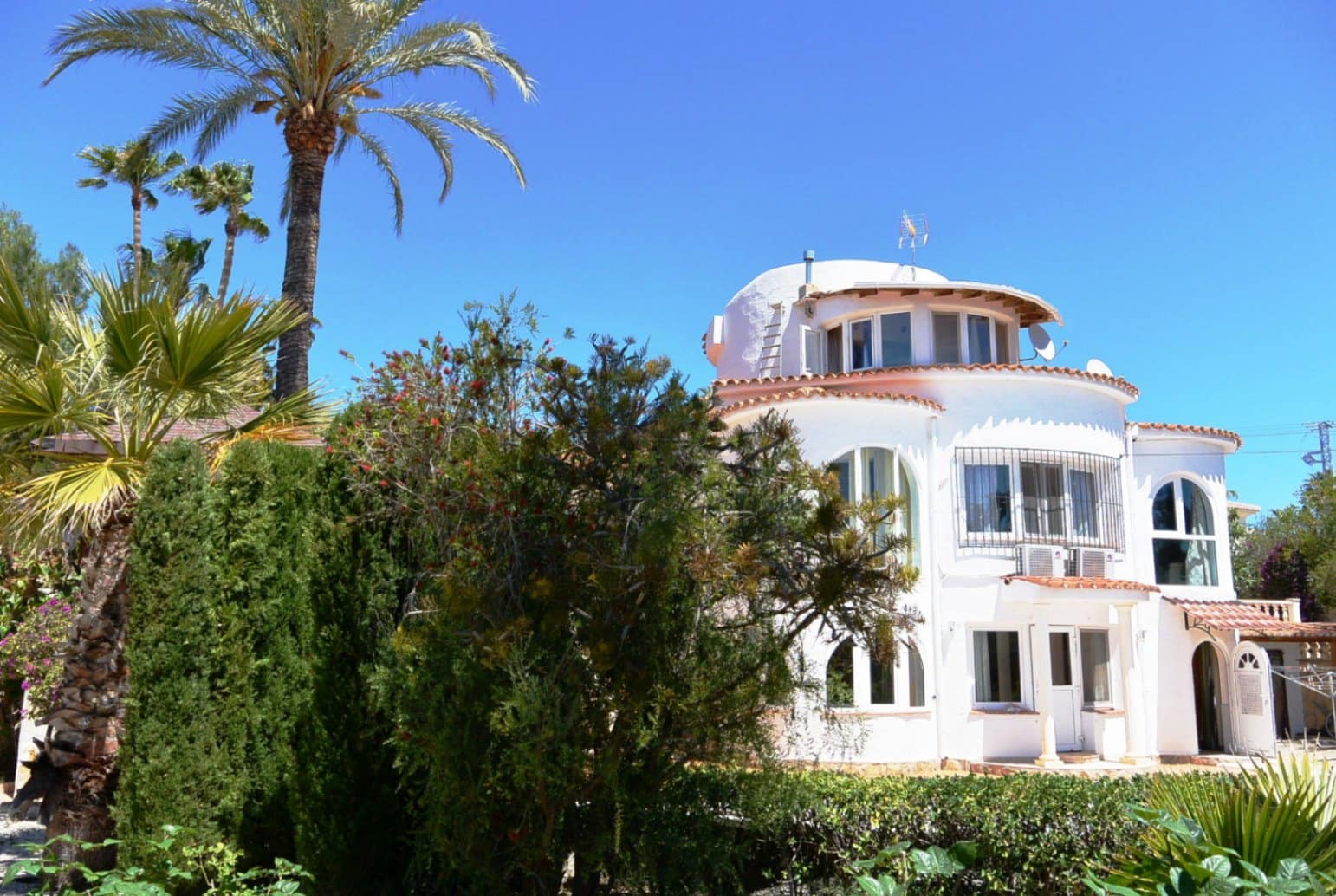6 Zimmer Villa zu verkaufen in Calpe / Calp mit Garage - 599.990 € (Ref: 9897270)