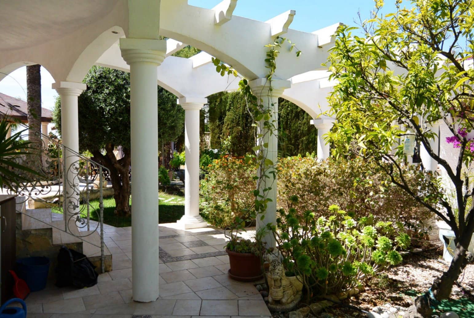 6 Zimmer Villa zu verkaufen in Calpe / Calp mit Garage - 599.990 € (Ref: 9897270)