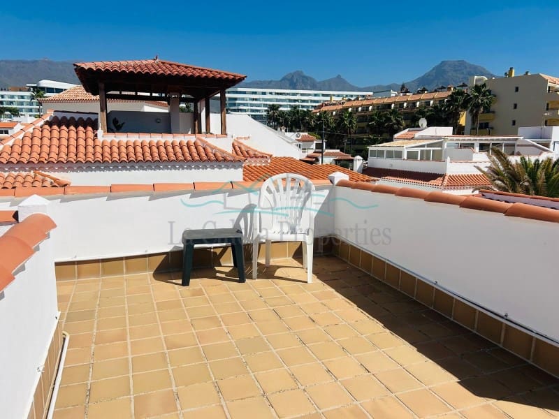 4 soveværelse Villa til salg i La Caleta Adeje med swimmingpool - € 1.400.000 (Ref: 10054942)