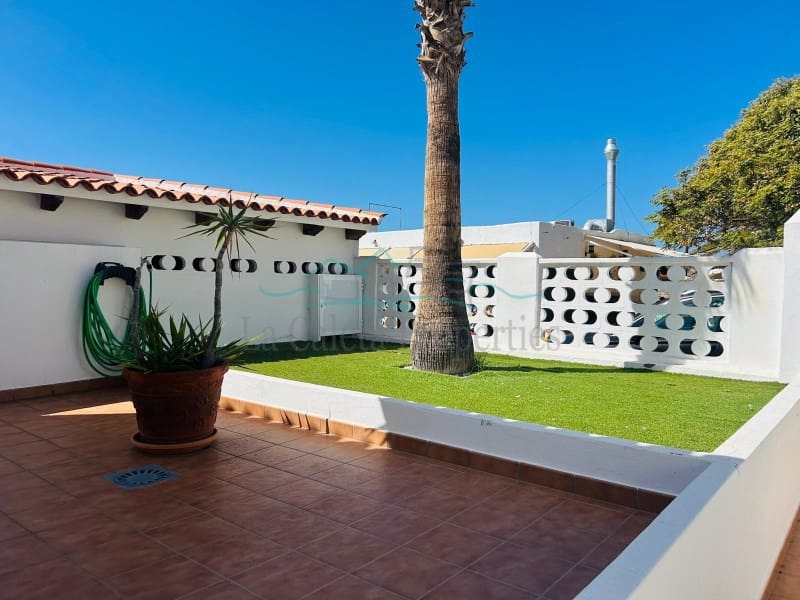 4 soveværelse Villa til salg i La Caleta Adeje med swimmingpool - € 1.400.000 (Ref: 10054942)