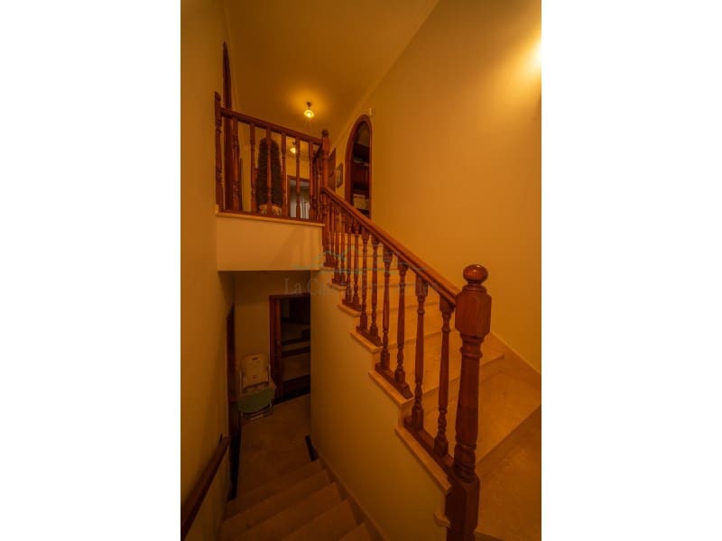 5 bedroom Villa for sale in Adeje with garage - € 1,750,000 (Ref: 10061714)