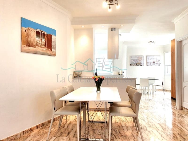 4 soveværelse Byhus til salg i Costa Adeje med garage - € 1.650.000 (Ref: 5286747)