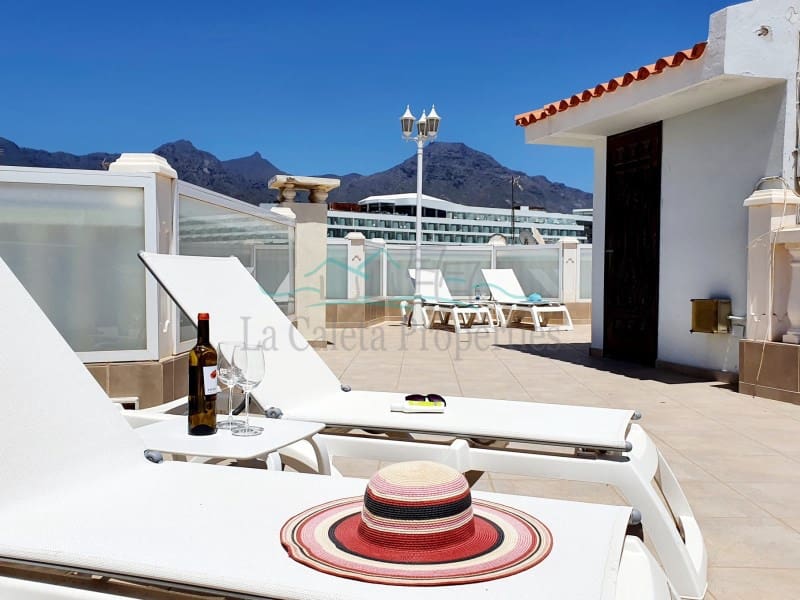 4 soveværelse Byhus til salg i Costa Adeje med garage - € 1.650.000 (Ref: 5286747)