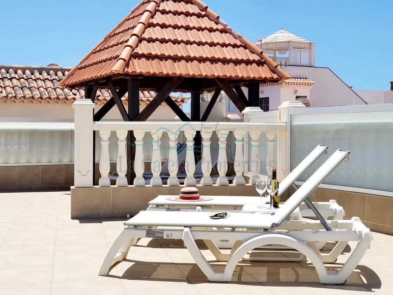 4 soveværelse Byhus til salg i Costa Adeje med garage - € 1.650.000 (Ref: 5286747)