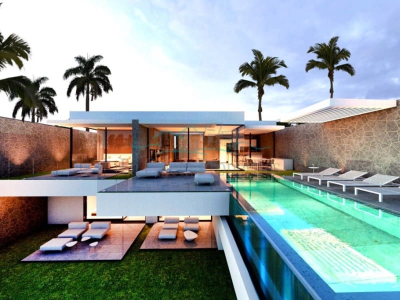 Villa for sale in Costa Adeje with garage - € 2,700,000 (Ref: 6648321)