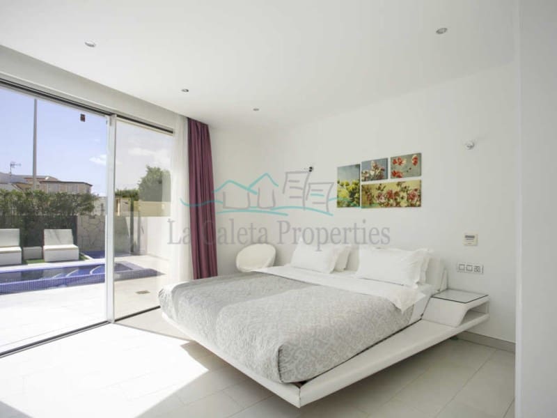 Chalet de 4 habitaciones en Costa Adeje en venta con piscina garaje - 3.600.000 € (Ref: 6829220)