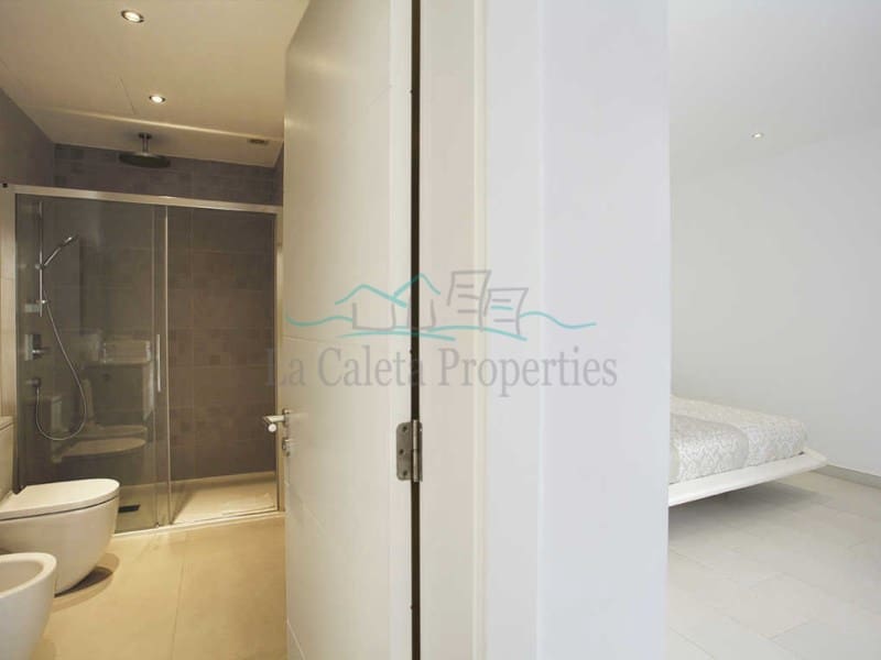 Chalet de 4 habitaciones en Costa Adeje en venta con piscina garaje - 3.600.000 € (Ref: 6829220)