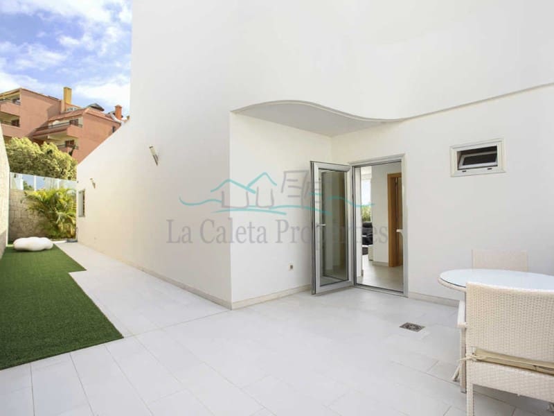 Chalet de 4 habitaciones en Costa Adeje en venta con piscina garaje - 3.600.000 € (Ref: 6829220)