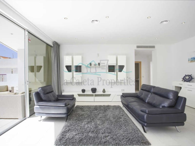 Chalet de 4 habitaciones en Costa Adeje en venta con piscina garaje - 3.600.000 € (Ref: 6829220)