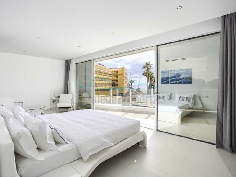 Chalet de 4 habitaciones en Costa Adeje en venta con piscina garaje - 3.600.000 € (Ref: 6829220)