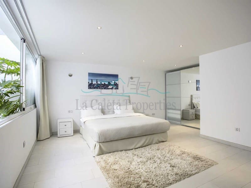 Chalet de 4 habitaciones en Costa Adeje en venta con piscina garaje - 3.600.000 € (Ref: 6829220)