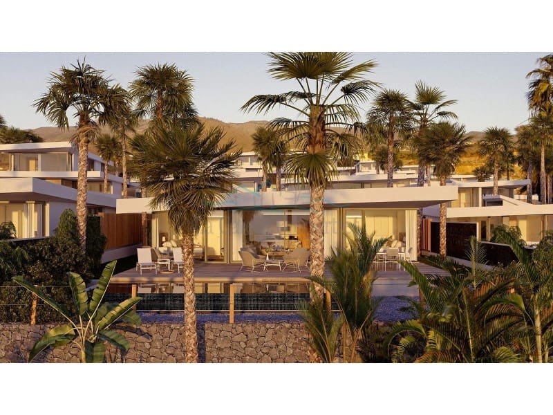 Villa til salg i Playa San Juan med swimmingpool - € 2.035.000 (Ref: 6896065)