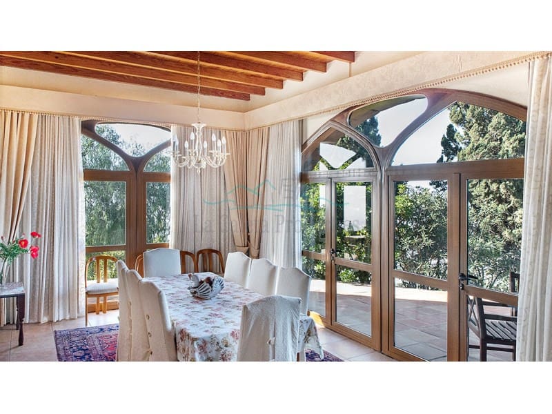 3 soveværelse Finca/Landehus til salg i Arona med garage - € 2.800.000 (Ref: 7123465)