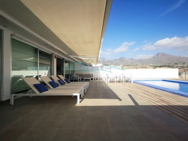 2 soveværelse Lejlighed til salg i La Caleta Adeje, Adeje med swimmingpool - € 1.295.000 (Ref: 7187421)