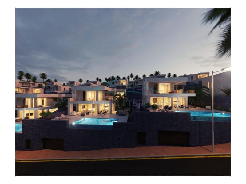 Villa til salgs i Costa Adeje med svømmebasseng garasje - € 1 913 000 (Ref: 7384483)